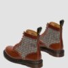 1460 Pascal İngiltere’de üretilmiştir Harris Tweed ve Deri Botlar 1460 Pascal İngiltere’de üretilmiştir Harris Tweed ve Deri Botlar