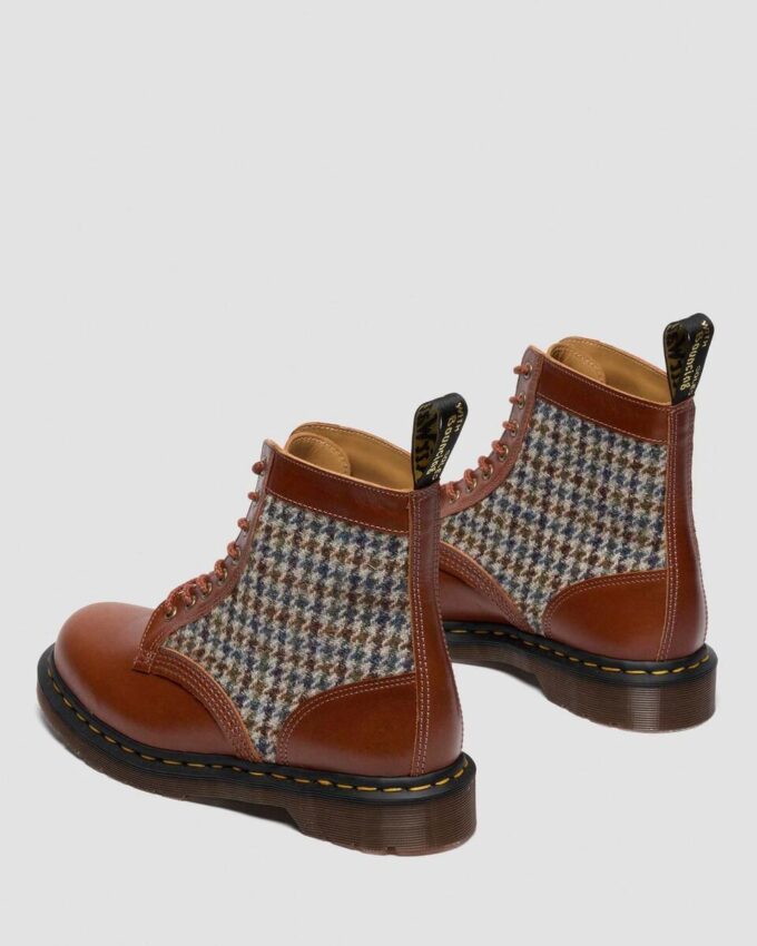 1460 Pascal İngiltere’de üretilmiştir Harris Tweed ve Deri Botlar 1460 Pascal İngiltere’de üretilmiştir Harris Tweed ve Deri Botlar