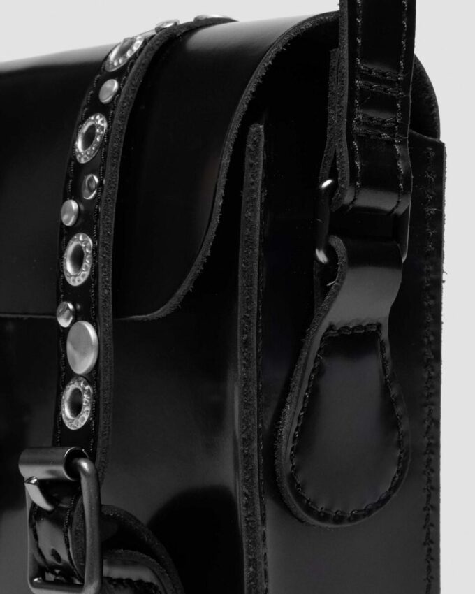 7 inç Satchel Çivili Kiev Deri Çapraz Çanta 7 inç Satchel Çivili Kiev Deri Çapraz Çanta