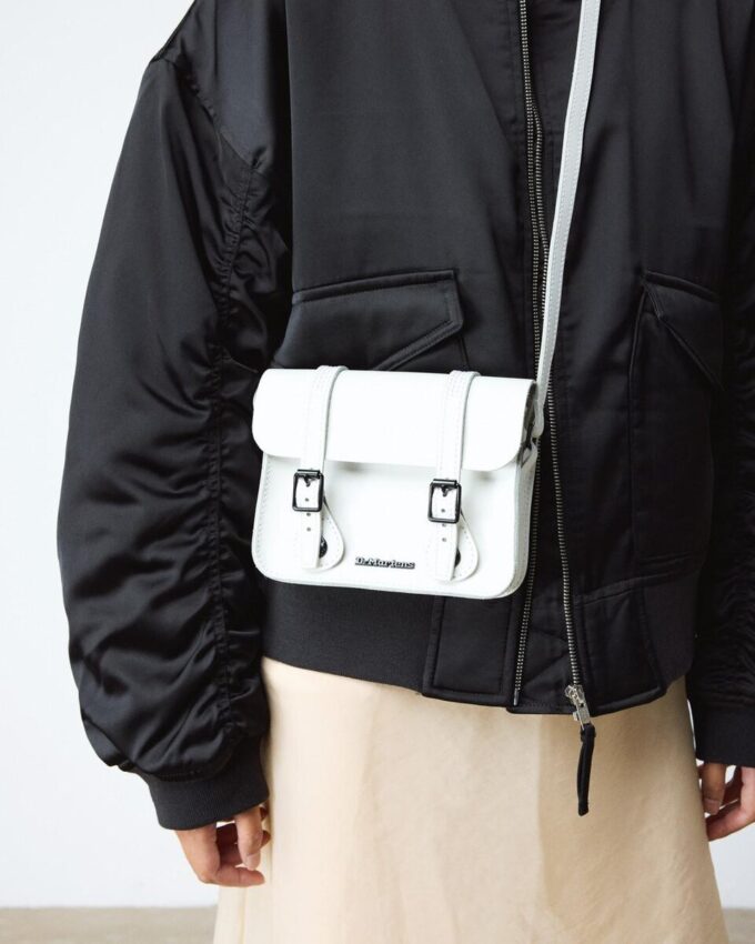 7 INCH SATCHEL Deri Çapraz Askılı Çanta 7 INCH SATCHEL Deri Çapraz Askılı Çanta