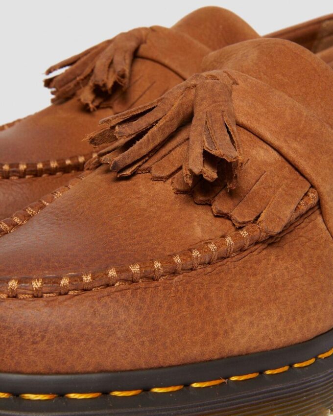 Adrian Nubuk Deri Püsküllü Loaferlar Adrian Nubuk Deri Püsküllü Loaferlar