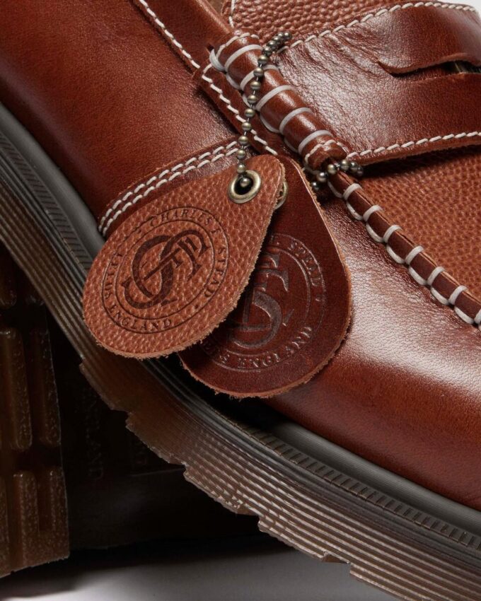 Penton İngiltere’de Üretilmiştir Klasik Dana Derisi Loafer Penton İngiltere’de Üretilmiştir Klasik Dana Derisi Loafer