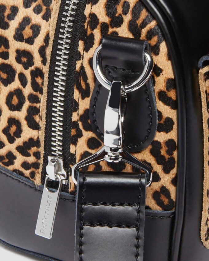 Üst Saplı Çanta Leopar Desenli Saçlı Üst Saplı Çanta Leopar Desenli Saçlı